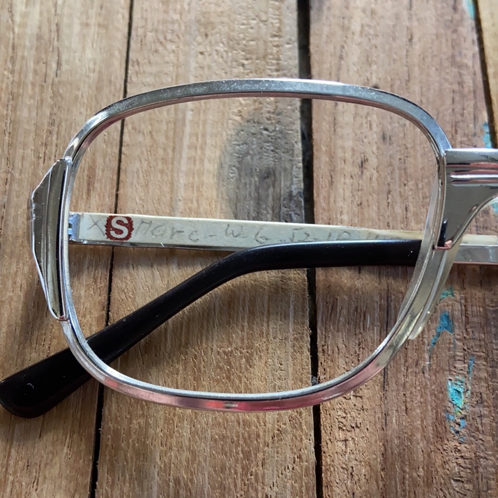 VINTAGE Silver Metal Frame - Picture 2 of 15